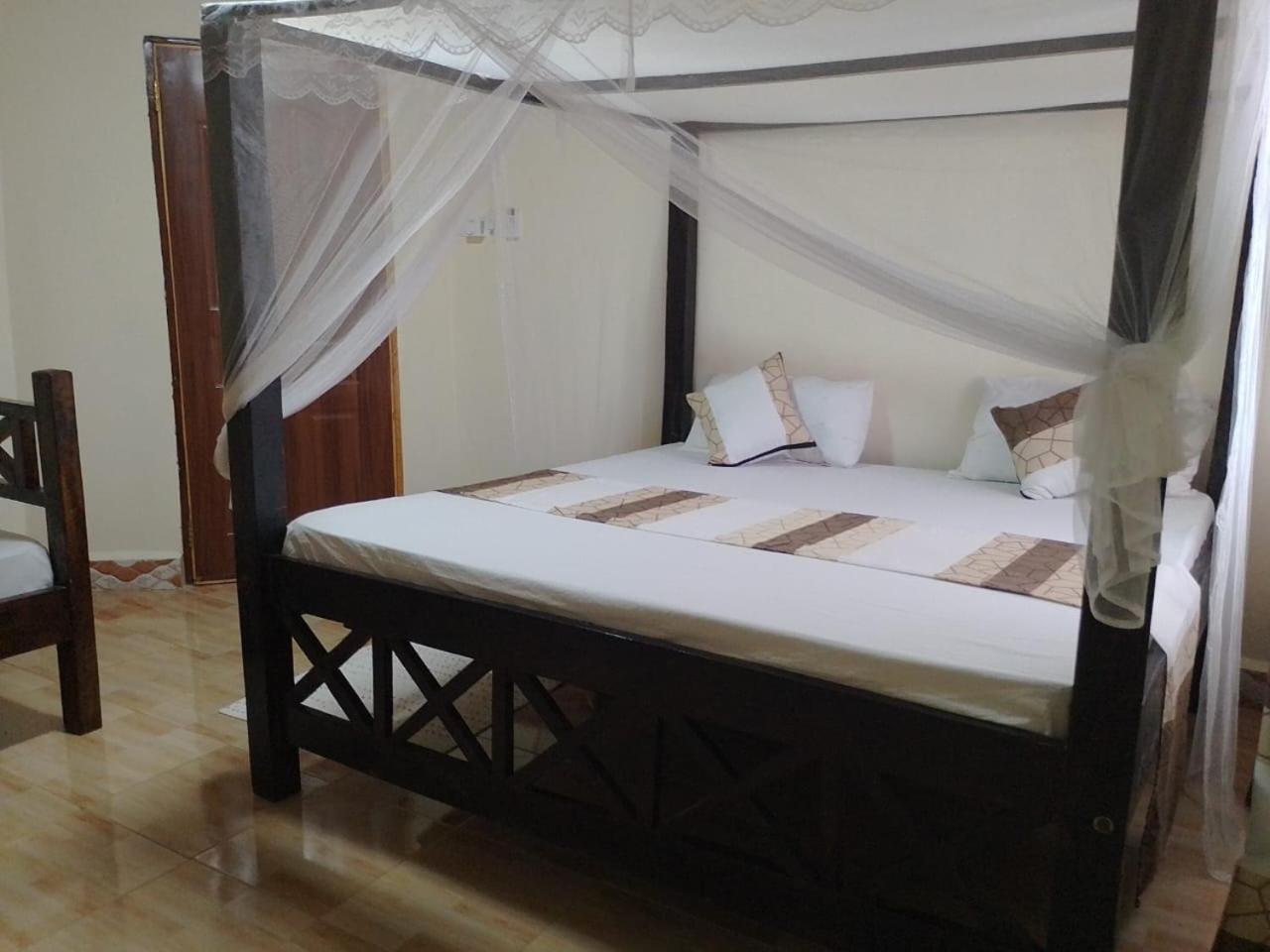 Blessing Holiday Homes - Diani Beach Esterno foto