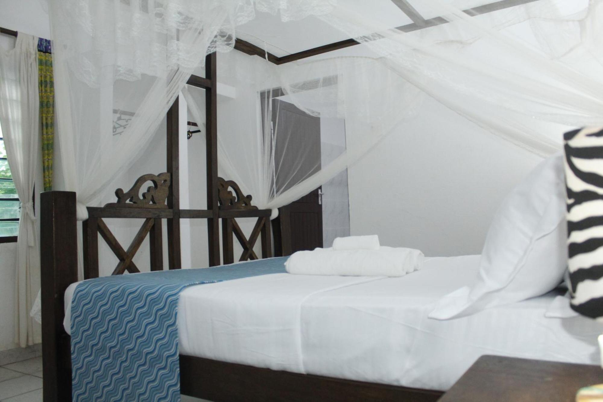 Blessing Holiday Homes - Diani Beach Esterno foto
