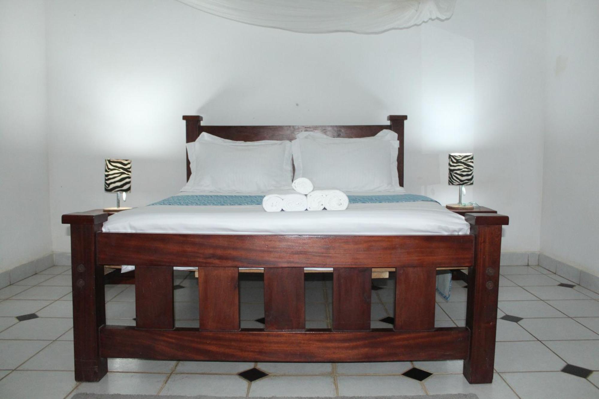 Blessing Holiday Homes - Diani Beach Esterno foto