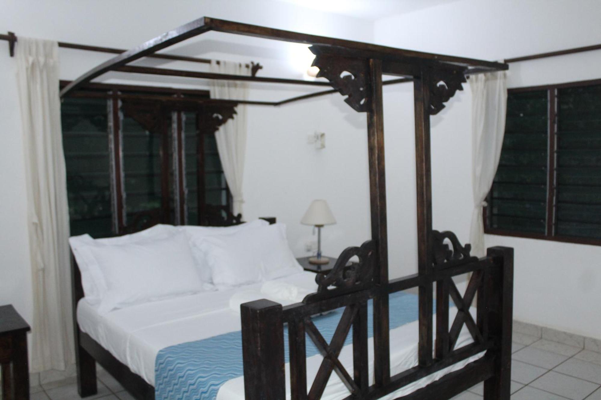 Blessing Holiday Homes - Diani Beach Esterno foto